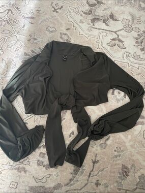Windsor Olive Tie-Front Long Sleeve Crop Top